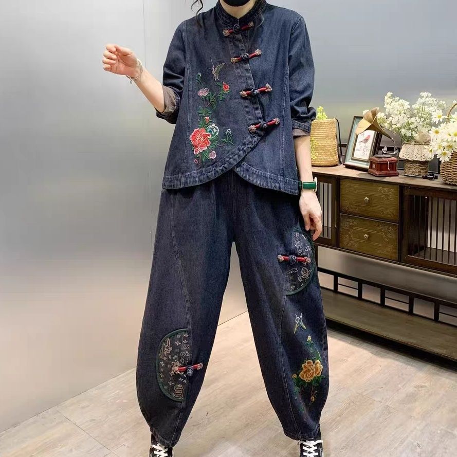 Embroidery On Jeans - خمر زر فضفاض مطرز زهرة الدنيم