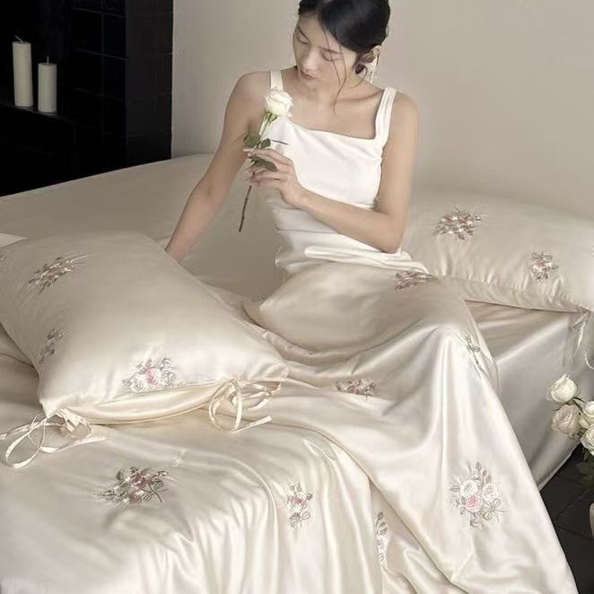 Embroidery Quilt Cover - الفاخرة فرنسا نمط ليوسيل الألياف غطاء