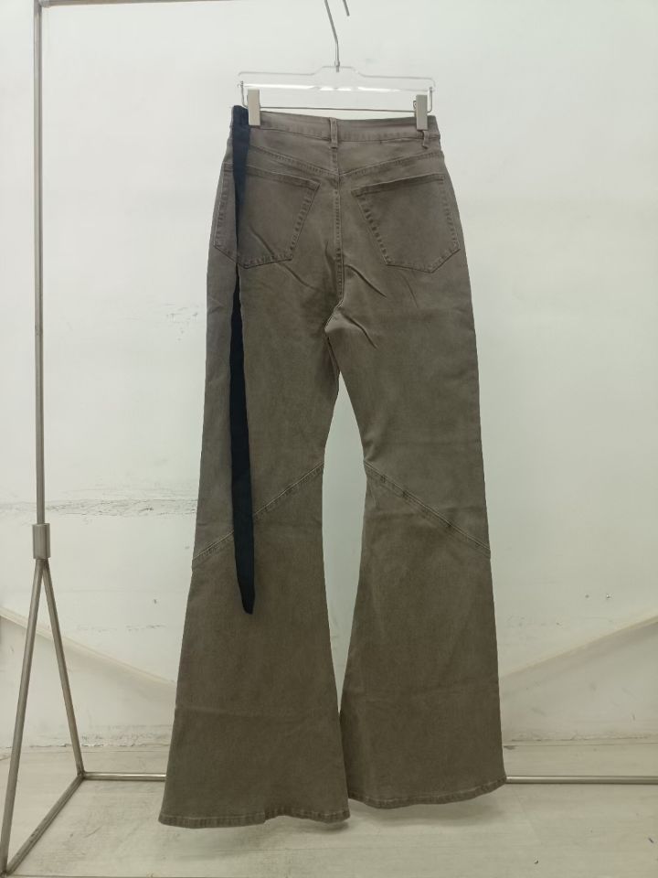 العلامة التجارية الجديدة ريك ا - مراجعة Embroidery On Jeans وسعره