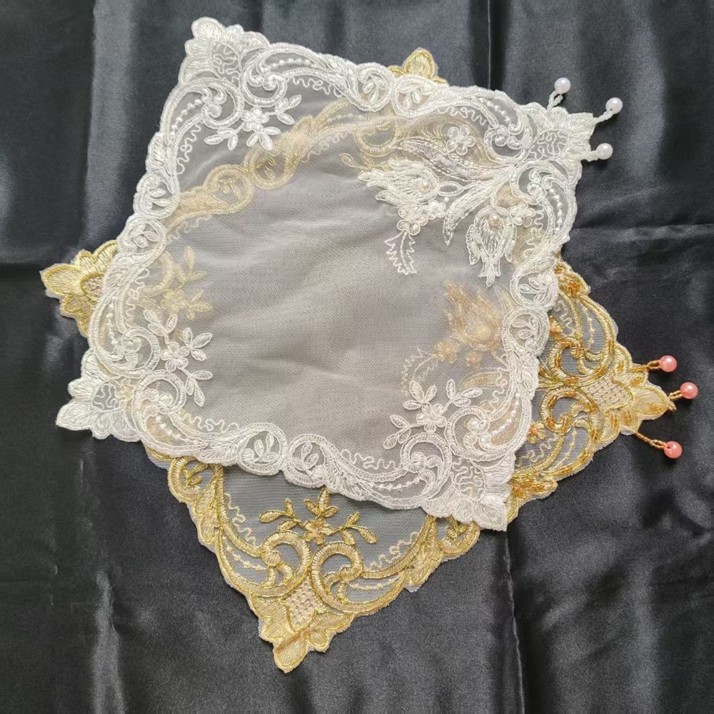 مفارش طاولة مطرزة بالورود الذه - مراجعة Embroidery Rose وسعره