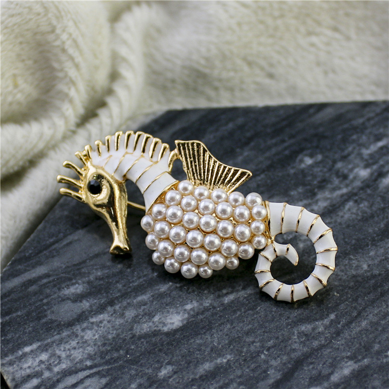 مجموعة دبابيس زينة عتيقة على ش - مراجعة Embroidery Unicorn وسعره