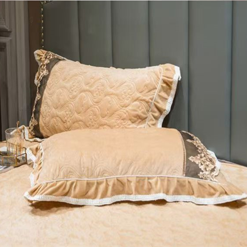الفاخرة الأوروبية كريستال المخ - مراجعة Embroidery Quilt Cover وسعره